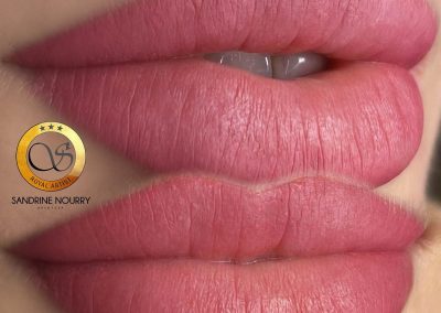Candy lips maquillage permanent lèvres by Sandrine Montpellier - Craft master Sviatoslav Otchenash France